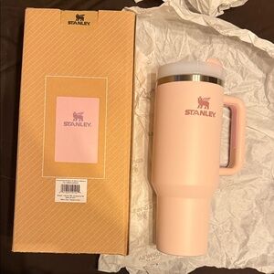 Stanley 40oz With Straw Blush Insulated Mug